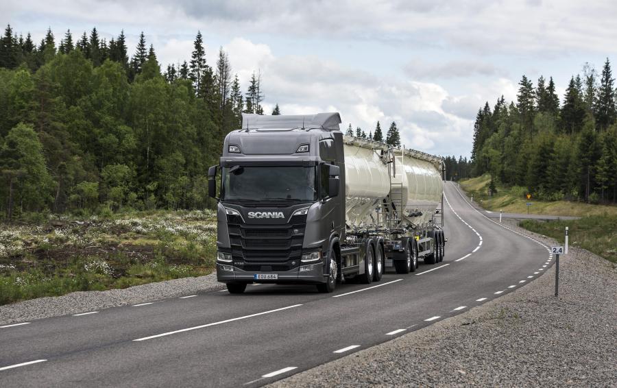  Scania R 730 6x2 Highline 2016 года  (фото 8 из 13)